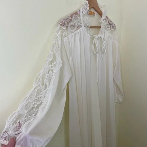 Vintage Ilise Stevens White Lace Nightgown Robe Made in USA SIZE SMALL - Picture 7 of 11